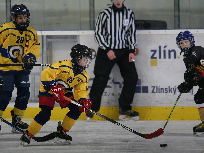 Ve třetím měření sil mladších žáků ze Zlína v rámci krajské soutěže B zvítězili podruhé v sezoně hráči Tigers (ve tmavém) nad domácími Berany 5:2.