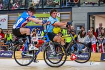 Cennou bronzovou medaili přivezla zlínsko- brněnská dvojice sálové cyklistiky Jáchym Baxa - Tadeáš Červík, která slavila úspěch na juniorském mistrovství Evropy v kolové ve švýcarském Wallisellenu.