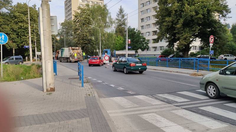 Kompletní uzavírka ulice 2. května potrápí od čtvrtka 22. 8. až do neděle 25. srpna 2019 řidiče ve Zlíně.