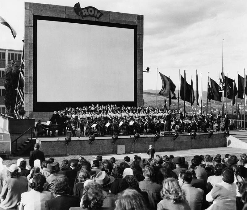 Zahájení Filmového festivalu pracujících v roce 1948.