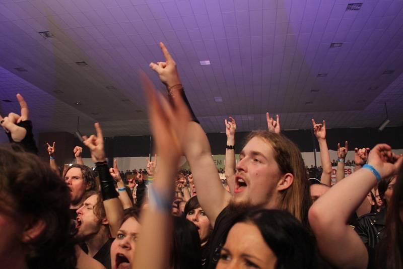 Zimní Masters of Rock navštívilo 3 500 fanoušků. Hala Novesta praskala ve švech.