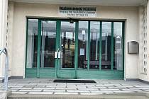 Poliklinika ve Valašských Kloboukách rekonstruuje své vchody