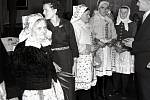 Odměňování žen při příležitosti MDŽ Gottwaldov 1956