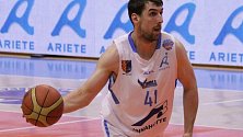 Jaroslav Prášil ještě v dresu Brna, kde působil dva roky. Od sezony 2016 je důležitou postavou zlínských basketbalistů.