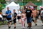 Napajedelský burger festival na radničním nádvoří.