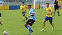 Fotbalisté Zlína B (žluté dresy) v 5. kole MSFL přehráli Znojmo 4:0. Foto: Jan Zahnaš