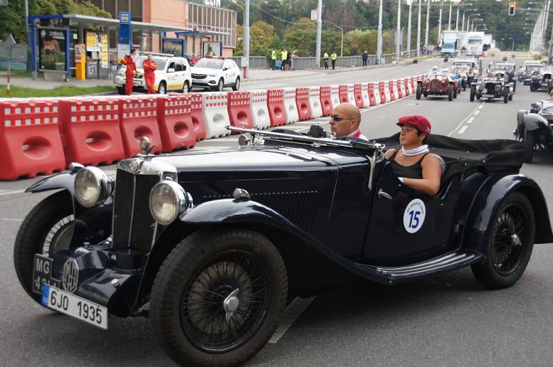 Start 49. ročník Barum Czech Rally. Bugatti