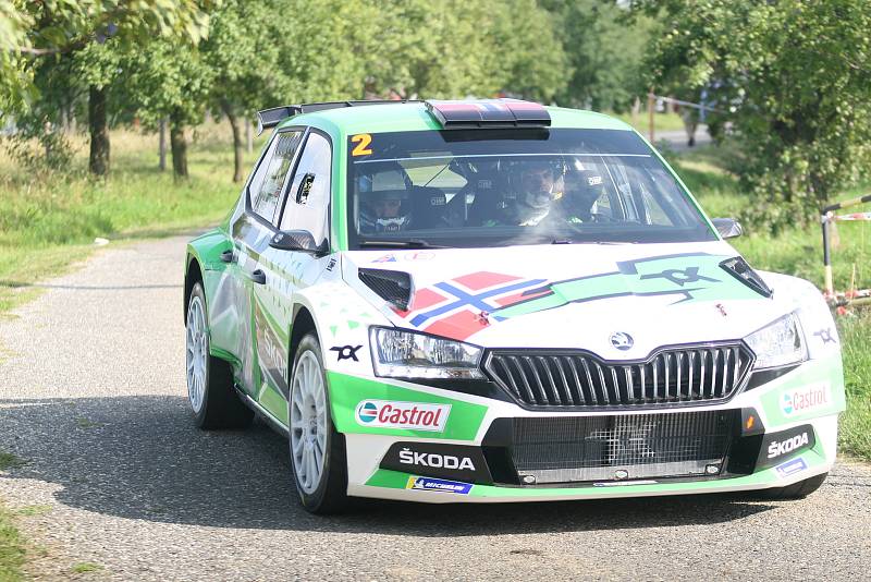 Závodníci jubilejního 50. ročníku Barum Czech Rally Zlín měli ve středu možnost testovací rychlostní zkoušky v okolí Velkého Ořechova.