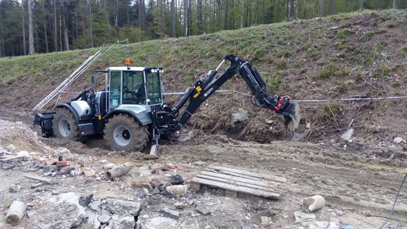 Pyrotechnici a hasiči dokončili záchranné a likvidační práce v prvním ze dvou epicenter výbuchů na konci roku 2014.