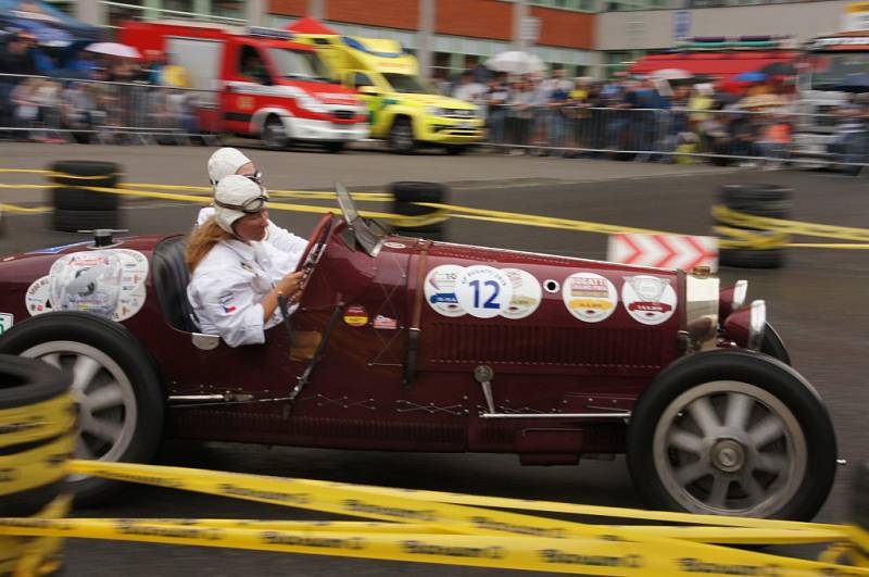 Start 49. ročník Barum Czech Rally. Bugatti