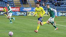 Fotbalisté Zlína (žluté dresy) v 14. kole FORTUNA:LIGY hráli s Jabloncem nerozhodně 0:0.