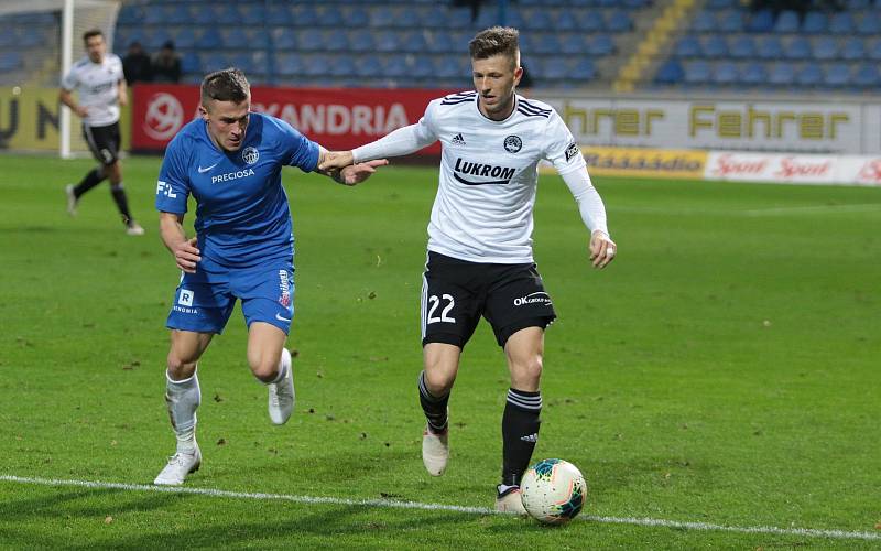 Krajní obránce či záložník Fastavu Zlín Lukáš Bartošák v podzimním zápase proti Slovanu Liberec.