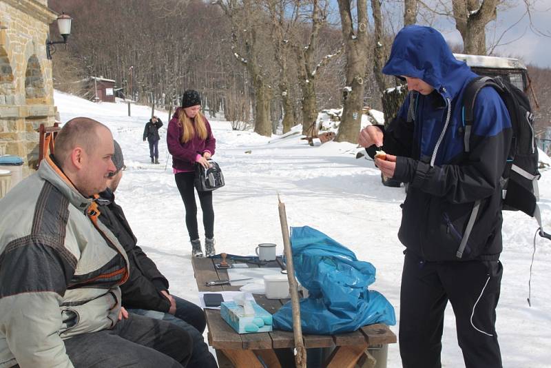 Vandrácká padesátka. Turistický pochod přes Bílé Karpaty.