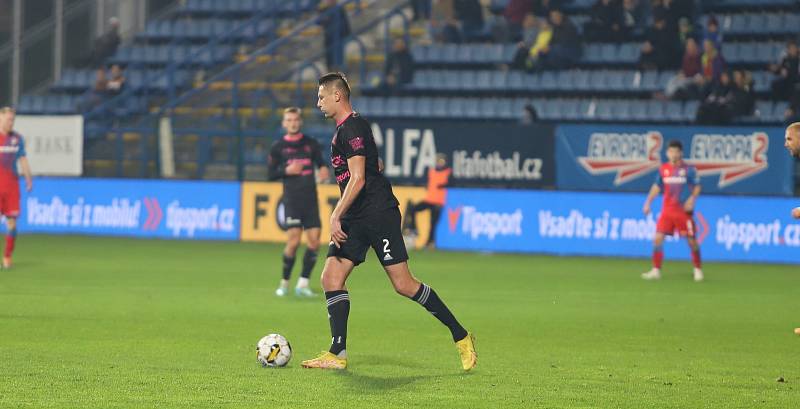 Fotbalisté Zlína v sobotním zápase 14. kola FORTUNA:LIGY pohráli s mistrovskou Plzní 0:3.