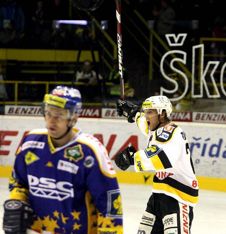 Hokejisté HC BENZINA Litvínov hostili na svém ledě hokejisty PSG Zlín.