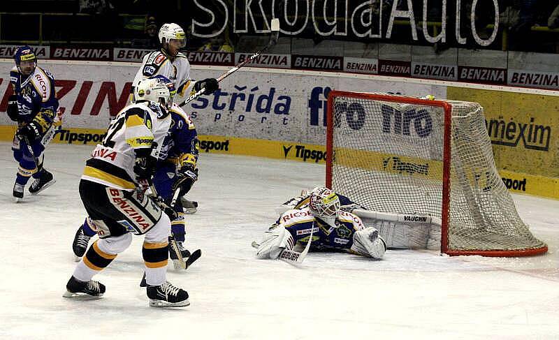 Hokejisté HC BENZINA Litvínov hostili na svém ledě hokejisty PSG Zlín.