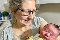 Jedním ze 14 miminek narozených v KNTB během 24 hodin byl i chlapeček Valdemar. Novorozenec se zajímavým jménem a úctyhodnou porodní váhou 4160 gramů.