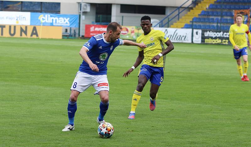 Fotbalisté Zlína (žluté dresy) ve 29. kole FORTUNA:LIGY prohráli s Mladou Boleslaví 1:2.