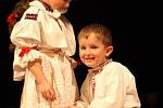 Zlínský Škrpálek 2013.MŠ Strání, folklórní vystoupení pečení buchet.