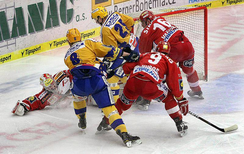 Zlínští hokejisté v neděli 5. prosince v rámci 28. kola Tipsport Extraligy přivítali hosty ze Slávie Praha.