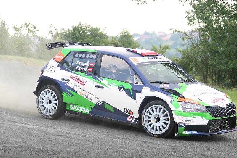 Závodníci jubilejního 50. ročníku Barum Czech Rally Zlín měli ve středu možnost testovací rychlostní zkoušky v okolí Velkého Ořechova.