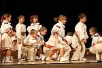 Zlínský Škrpálek 2013.MŠ Strání, folklórní vystoupení pečení buchet.