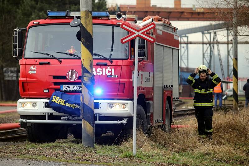 Požár v hale firmy Metalšrot v Tlumačově.