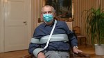 Přes zdravotní problémy a koronavirovou pandemii Miloš Zeman opět zamířil na oblíbenou chalupu do Nového Veselí. 