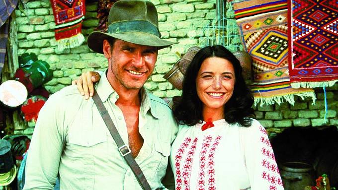 Ve filmu Indiana Jones a dobyvatelé ztracené archy sekundovala Harrisonu Fordovi.