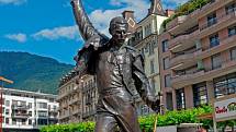 Ve švýcarském Montreux stojí Freddieho socha. A ne náhodou.