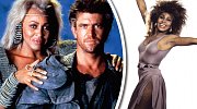 Tina Turner byla nejen zpěvačka, ale také herečka. Nejvýraznější role se dočkala v Šíleném Maxovi po boku Mela Gibsona. 