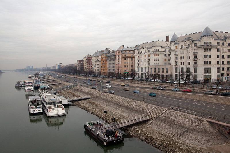 Do Budapešti můžete jet pohodlně autem, vlakem, autobusem, či letecky.