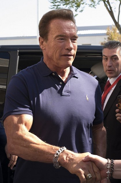 Schwarzenegger a jeho bolestivé dětství: Opilý otec mu nechal šrámy na duši  - Šíp