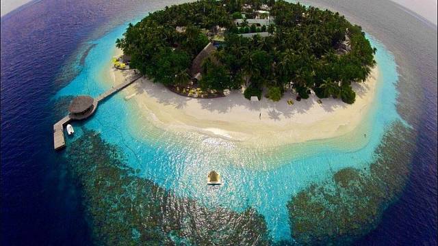 Podobně úchvatných míst jsou na Šalamounových ostrovech tisíce. 
