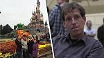 Rodina nemocného expremiéra Stanislava Grosse nedávno navštívila Disneyland.