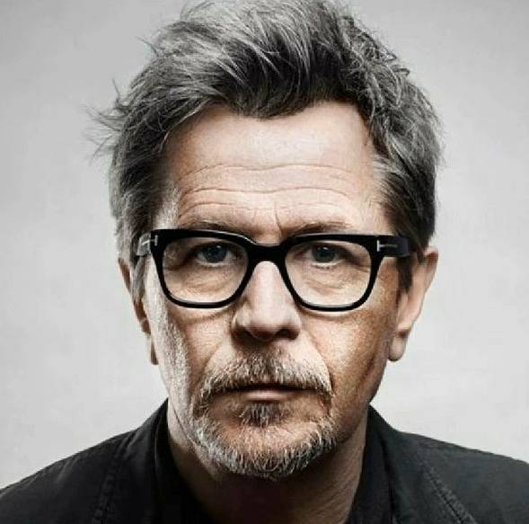 Gary Oldman hrál Siriuse Blacka.