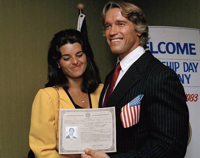 Arnold Schwarzenegger slaví své americké občanství, rok 1983.