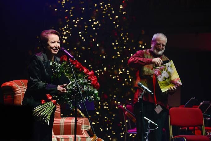 Hana Maciuchová bude recitovat.