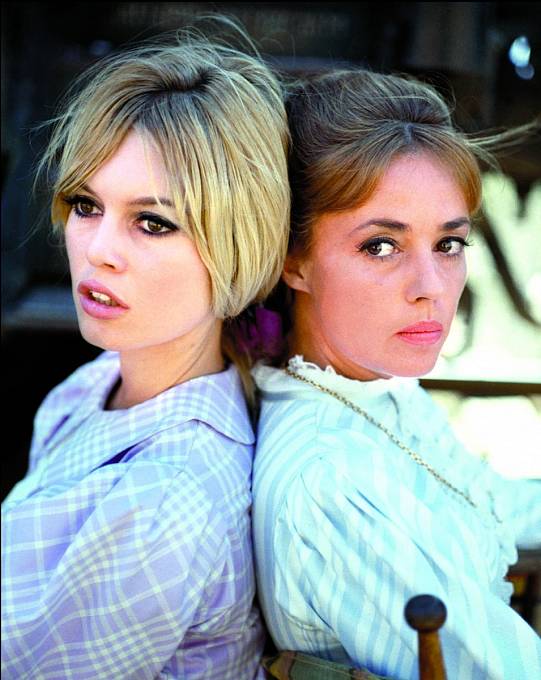 Dvě ikony pohromadě. Western Viva Maria! (1965) měl díky účasti Jeanne a Brigitte Bardotové o publicitu postaráno. 
