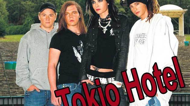 To jsou oni, kluci z kapely Tokio Hotel (zleva): Gustav Klaus Wolfgang Schäfer, Georg Listing, frontman Bill Kaulitz a Tom Kaulitz.
