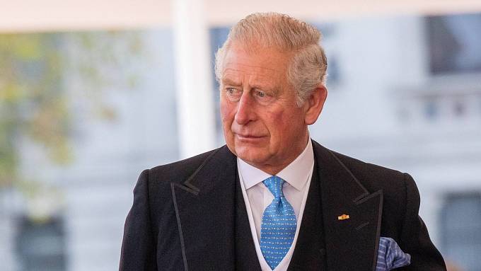 Nejdříve se spekulovalo o tom, že měl nemístnou poznámku utrousit princ Charles. 