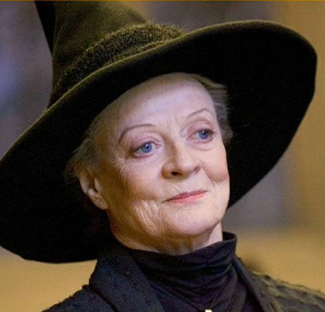 Minerva McGonagall, ředitelka koleje Nebelvír.