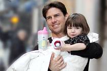 Tom Cruise s dcerou Suri, když byla malá