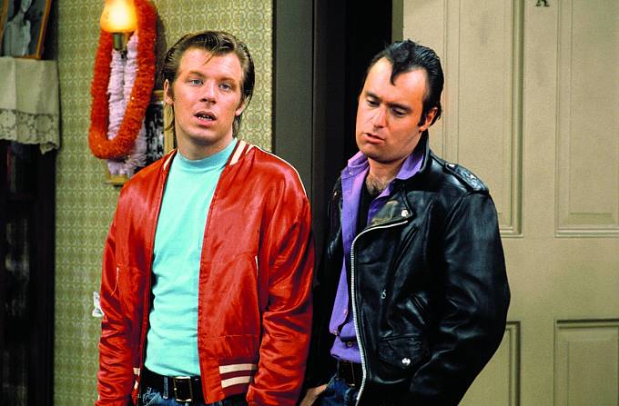 První příležitost před kamerou dostal Michael (vlevo) v komediálním seriálu Laverne & Shirley (1976).