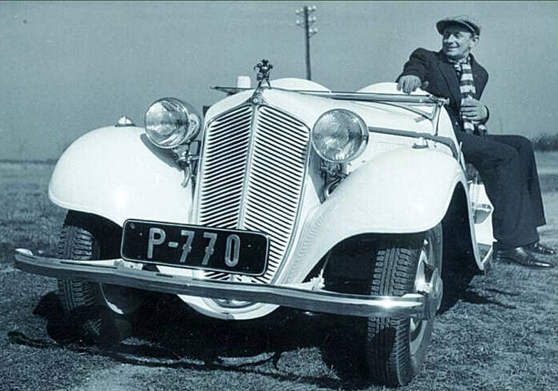 Miloval luxus a sportovní vozy. Jeho pýchou byl i tento kabriolet ze Zbrojovky. 