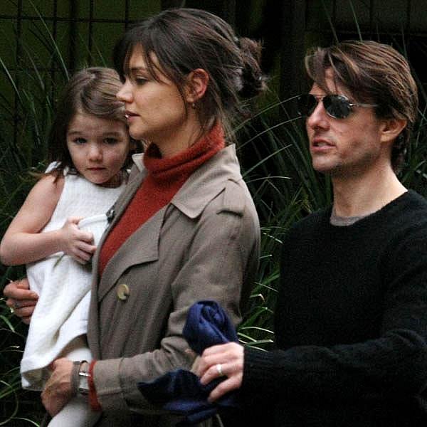 Katie Holmes s manželem Tomem Cruisem a dcerkou Suri