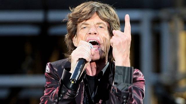 Mick Jagger má stále kondici mladíka.