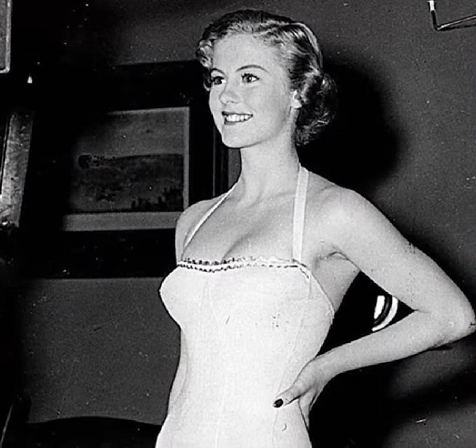 Historicky první Miss Universe z roku 1952 z Finska Armi Kuusela.