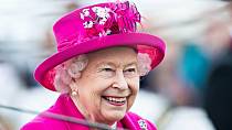 Její problémy se rozrostly o drogový hřích, jaký asi sama královna nečekala.O tom, že je královna Alžběta II. milovnicí koní, ví asi každý obyvatel Anglie.