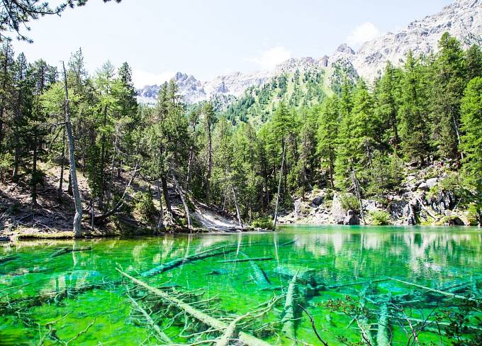 Zelené jezero je součástí oblasti Bardonecchia.